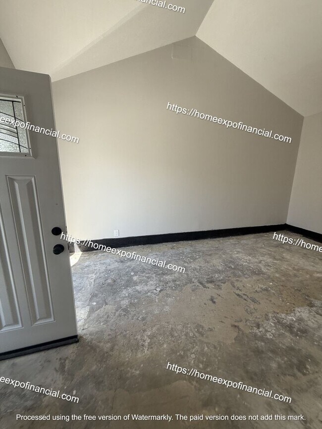 Building Photo - Nice Home For Rent
