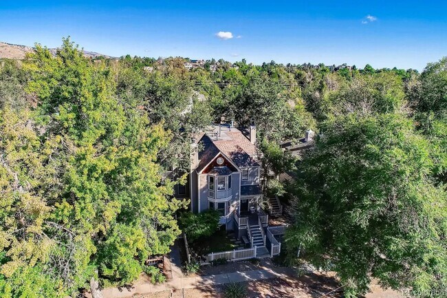 Building Photo - 2135 Spruce St