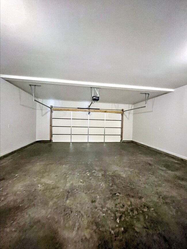 Building Photo - 224 Notgrass Rd