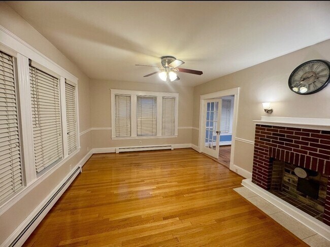 Building Photo - 41 Cleveland Ave