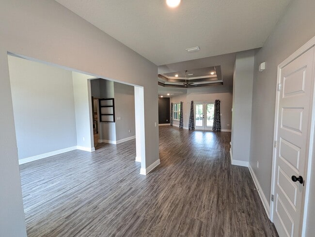 Building Photo - 3565 Pearl Ct