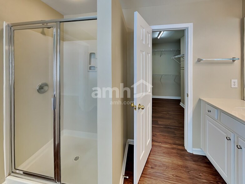 Building Photo - 10638 Claude Freeman Dr