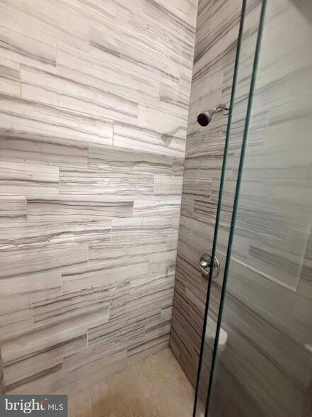 Building Photo - 4428 Chestnut St