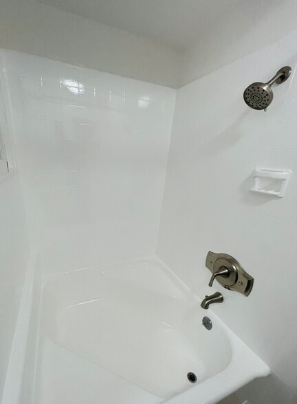 Building Photo - 6203 Condon Ave