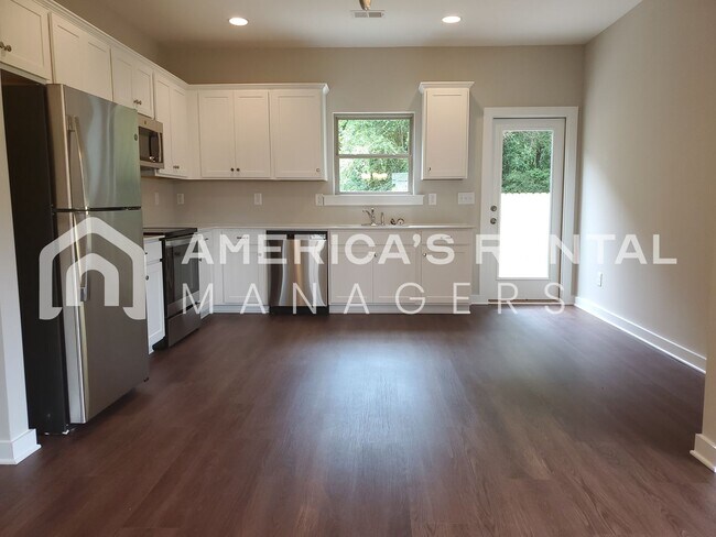 Building Photo - DEPOSIT PENDING! Home for Rent in Clanton, AL.. Available to View Now!!!