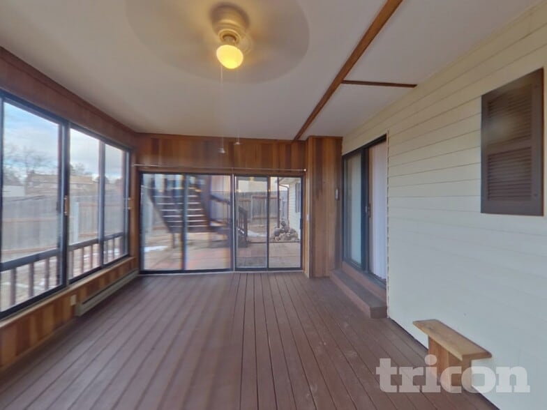 Building Photo - 5060 Barcelona Way