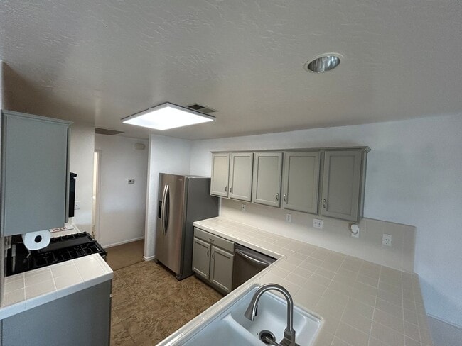 Building Photo - What are you waiting for?