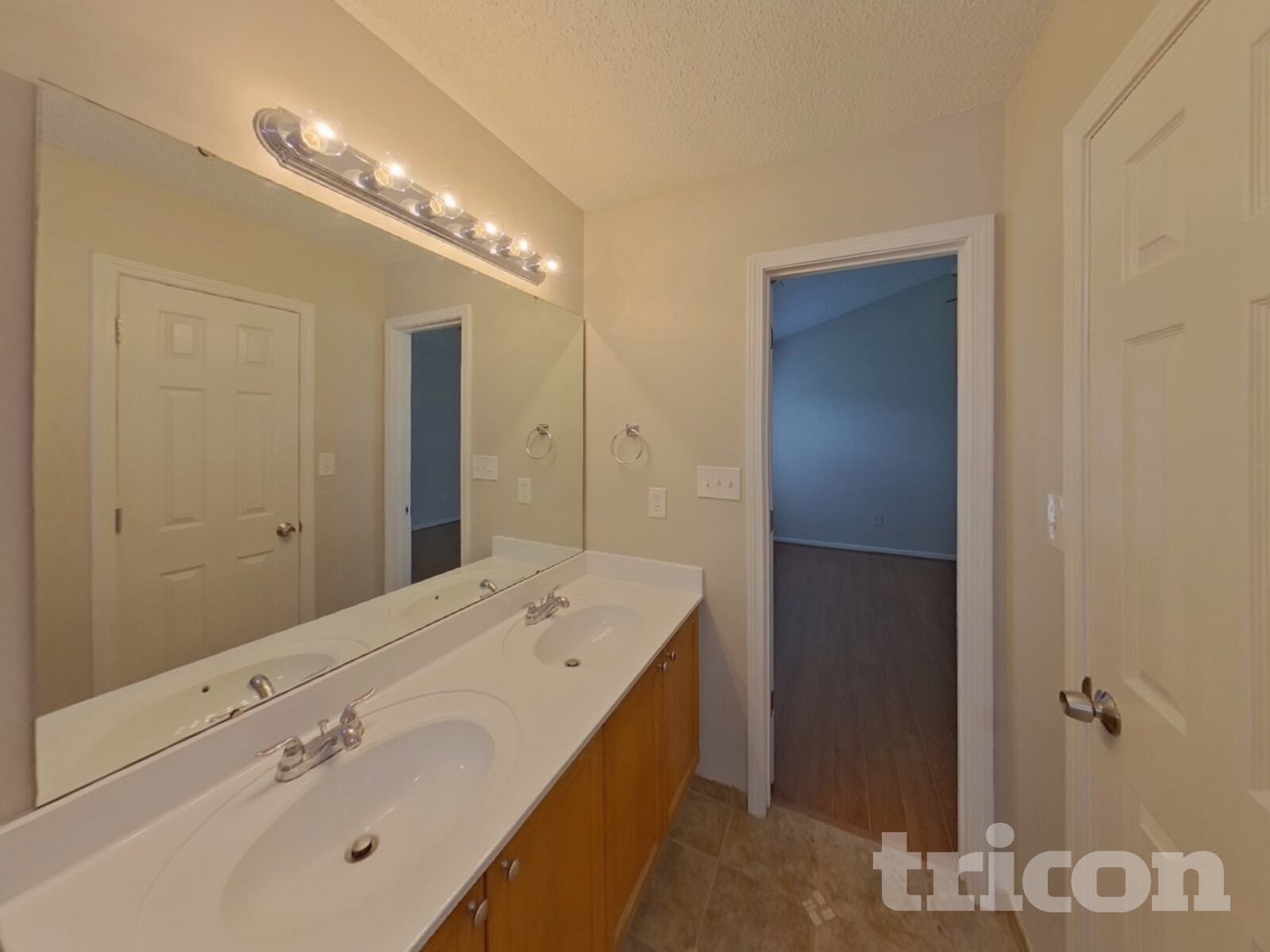 Building Photo - 1040 Counselors Dr