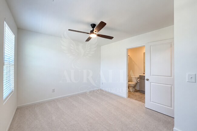 Building Photo - 3210 Gypsum Dr