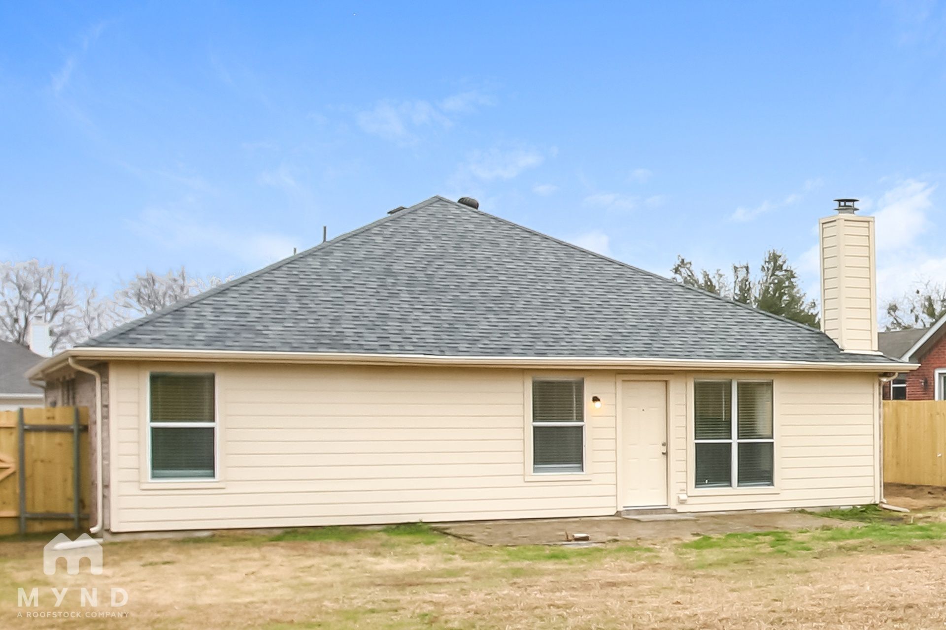Building Photo - 421 Pin Oak Ln