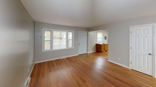 Building Photo - Completely Remodeled 3 Bedroom Ranch for R...