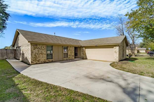 Building Photo - 2909 Lake Park Dr