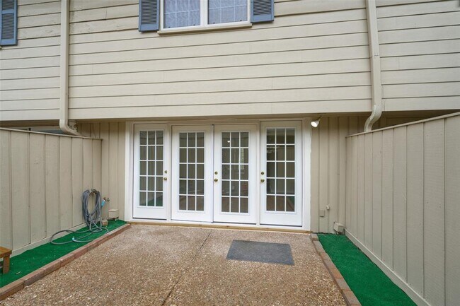 Building Photo - 2308 Winrock Blvd