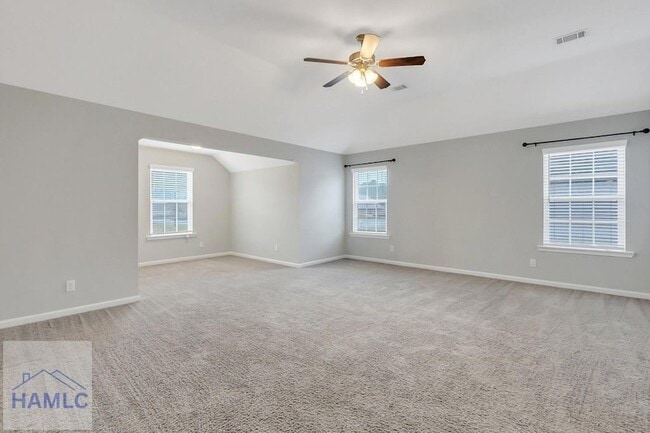 Building Photo - 12 Trask Cir