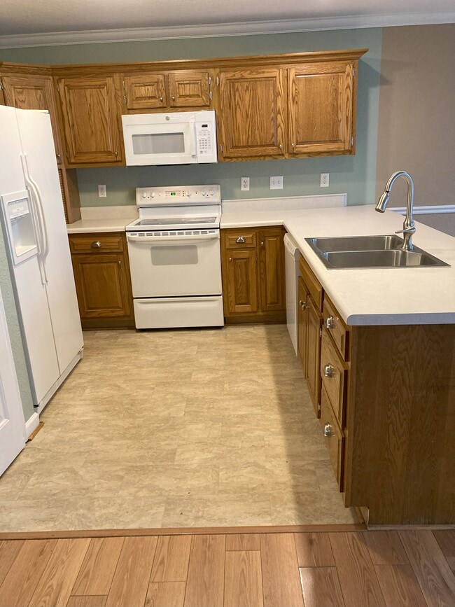 Building Photo - 301 Flagstone Dr