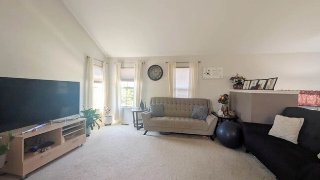 Building Photo - 599 Treble Ln