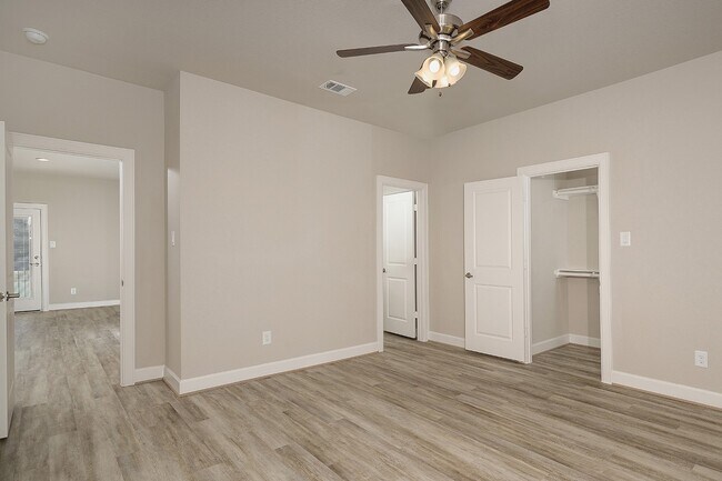 Building Photo - 15770 Old Conroe Rd