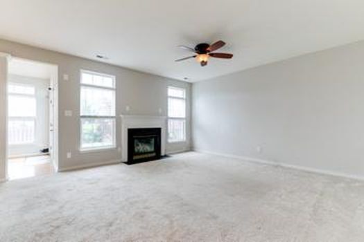 Building Photo - 4517 Meredith Creek Dr
