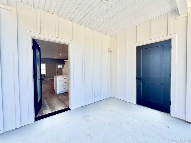 Building Photo - 1400 Noxon Rd