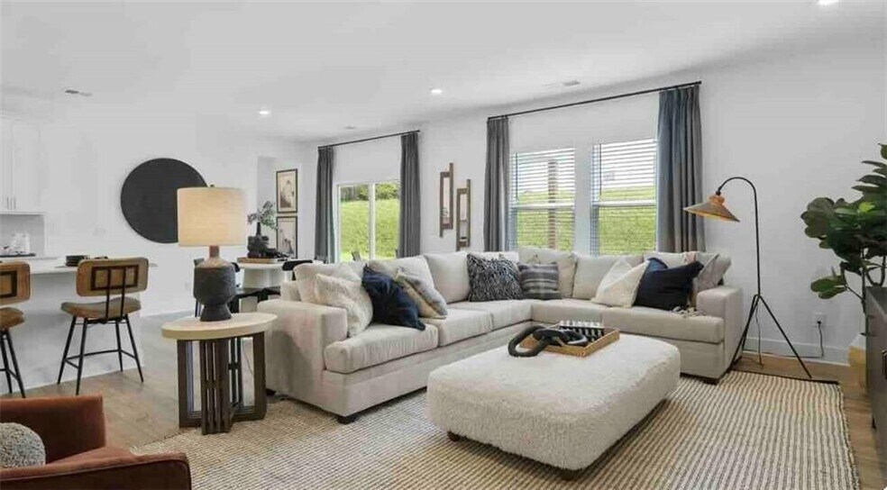 Building Photo - 555 Red Dragon Dr