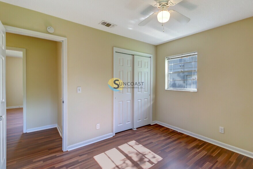 Building Photo - 7438 Jade Dr N