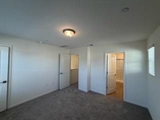 Building Photo - 6575 E Cresthaven Dr