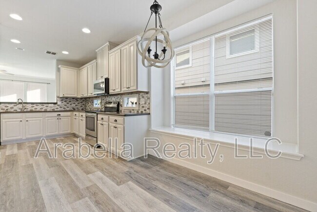 Building Photo - 208 Dove Run