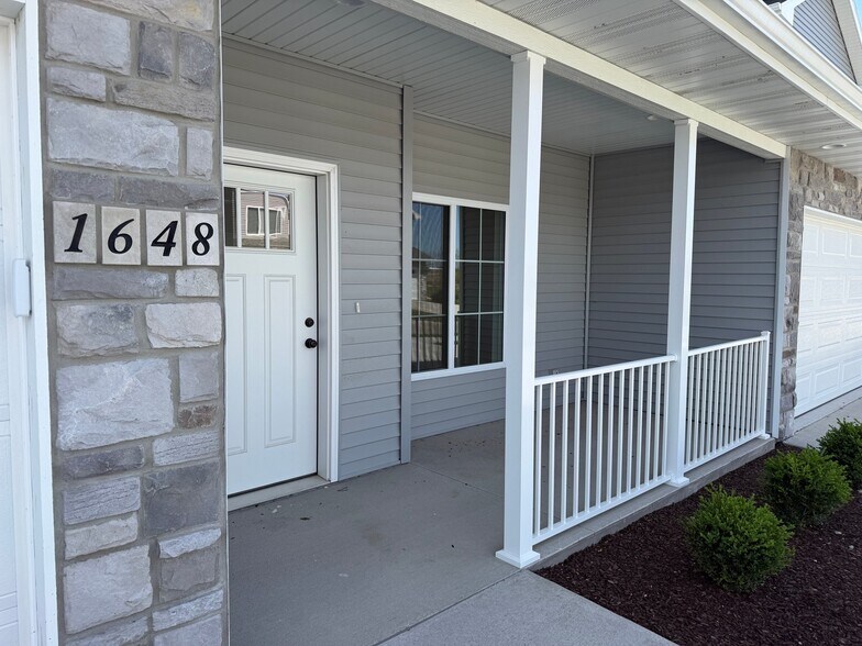 Building Photo - 1648 Aspen Ct
