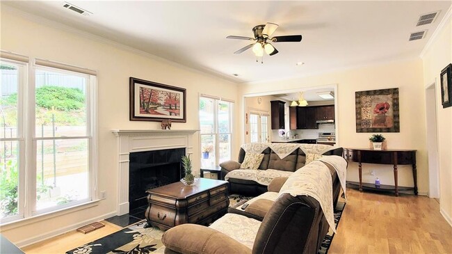 Building Photo - 2835 Olde Town Park Dr