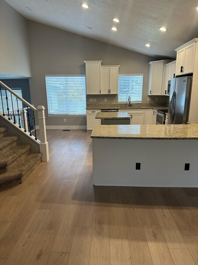 Building Photo - 5778 Ballerina Way