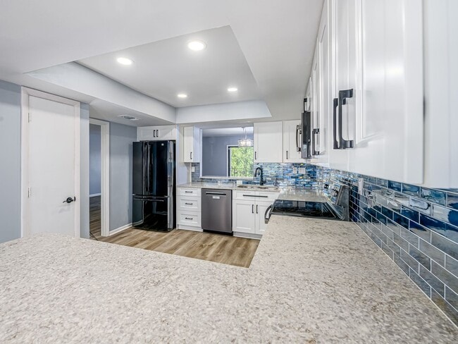 Building Photo - 6304 Grand Bahama Cir