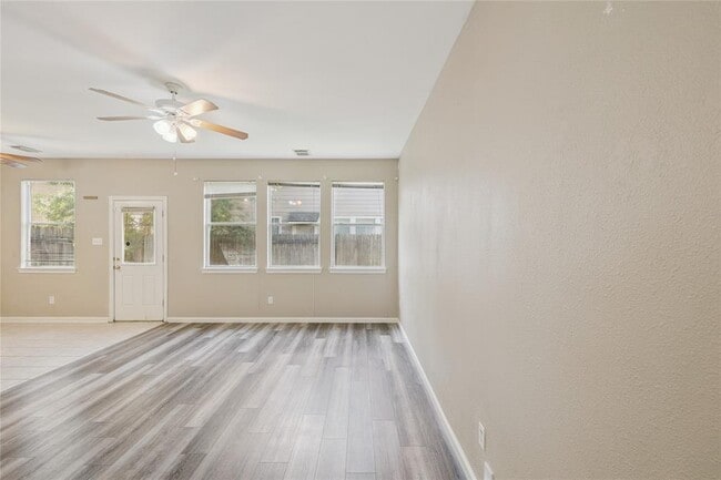 Building Photo - 16635 Newglen Ln