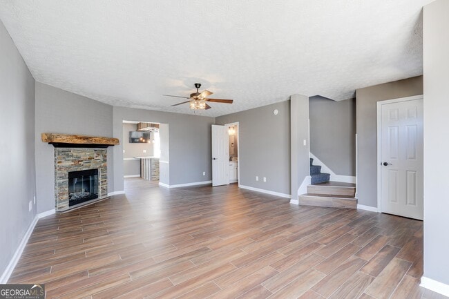 Building Photo - 130 Chastain Loop