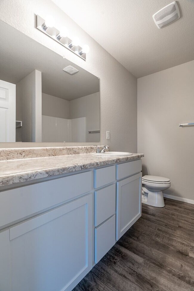 Building Photo - 3BR Home in Great Location! Close to UofA!