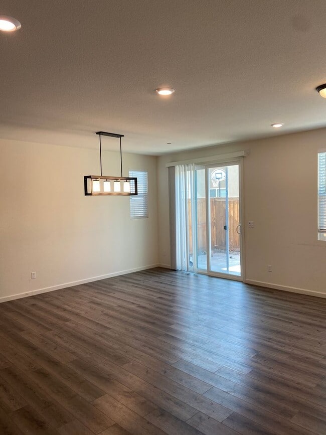 Building Photo - Almost new! Gated 4 Bdrm, 2.5 Bath Solar Home