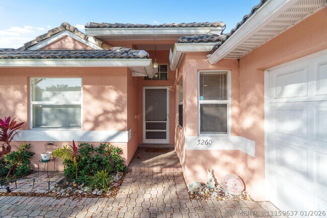Building Photo - 5260 Grande Palm Cir