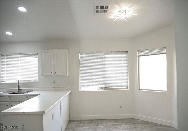 Building Photo - 3438 Blue Ash Ln