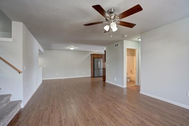 Building Photo - 434 Hanson Rd