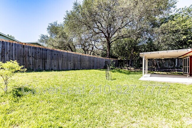 Building Photo - 8246 Phoenix Ave