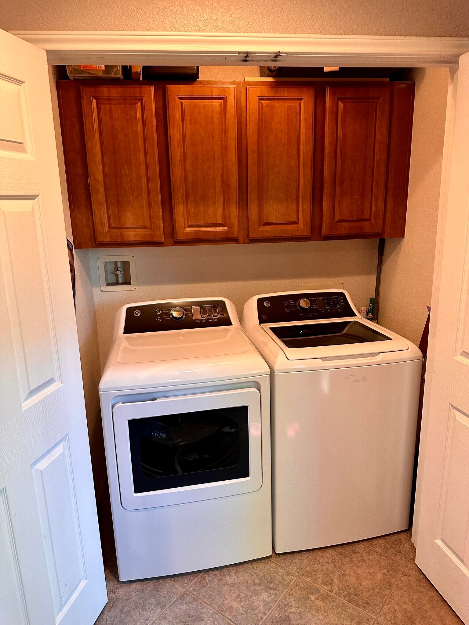 Laundry - 5005 Eilers Ave.