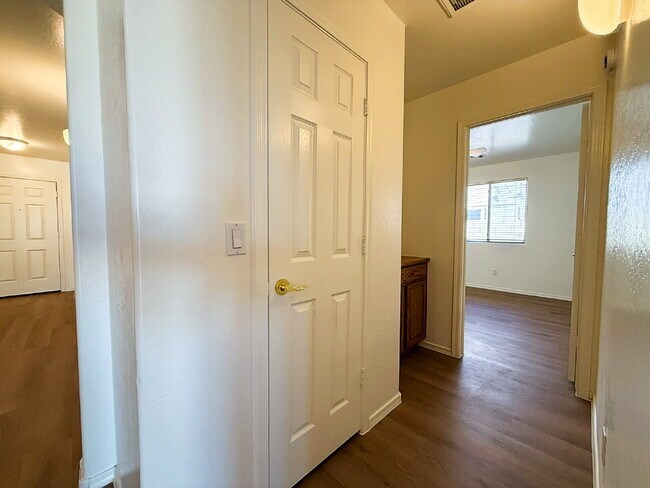 Building Photo - Beautiful Goodyear Home in Centerra – Spacious, Stylish & Move-In Ready!