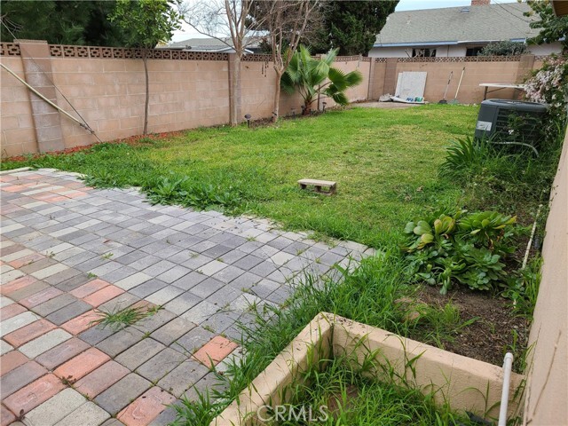 Building Photo - 15720 Rose Ln
