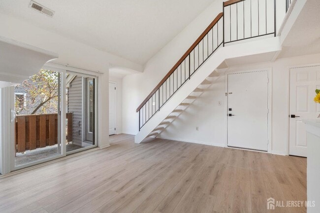 Building Photo - 7518 Tamarron Dr