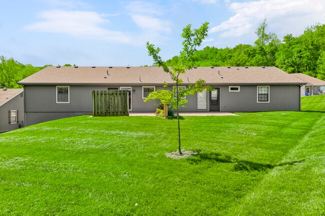 Building Photo - 12 Wallingford Dr