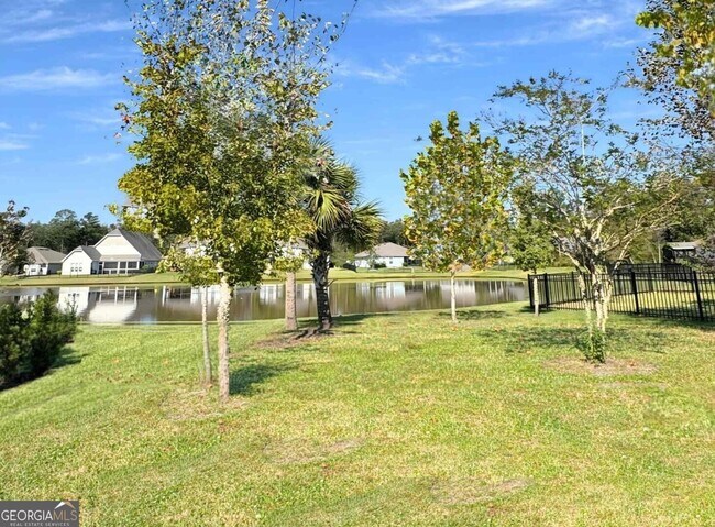 Building Photo - 312 Chinquapin Dr