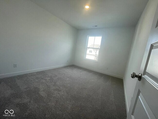 Building Photo - 6865 Orchard Run Cir