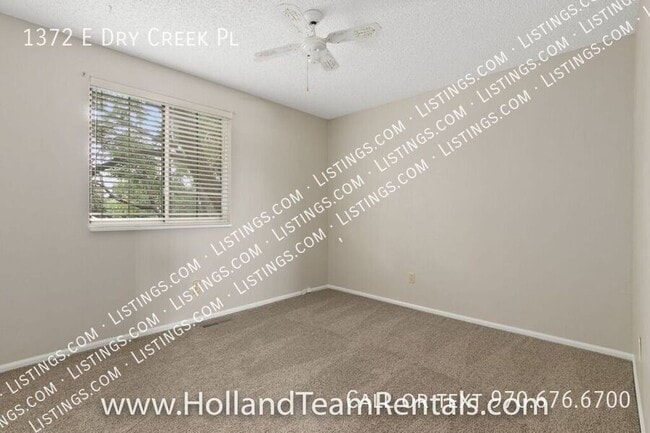 Building Photo - 1372 E Dry Creek Pl