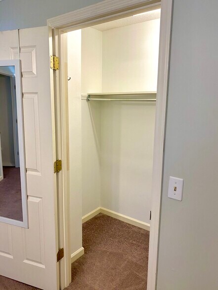 Bedroom 2 walk-in closet - 816 Oak St