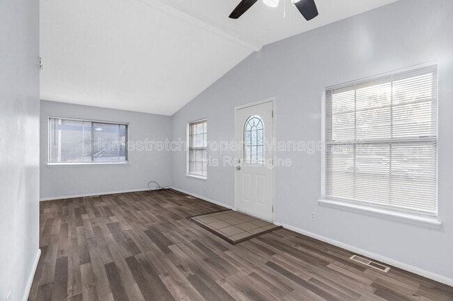 Building Photo - 235 Moule Dr