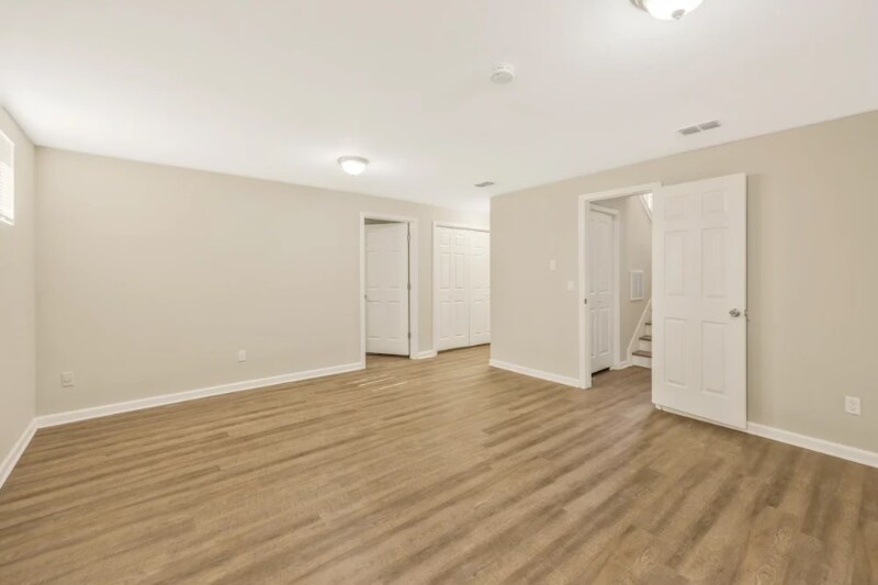 Building Photo - 1127 White Mountain Ln